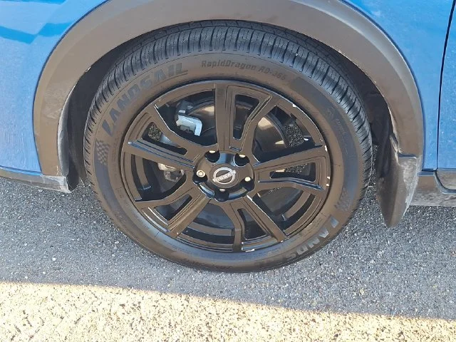 Certified Used 2024 Blue Nissan SR image 15