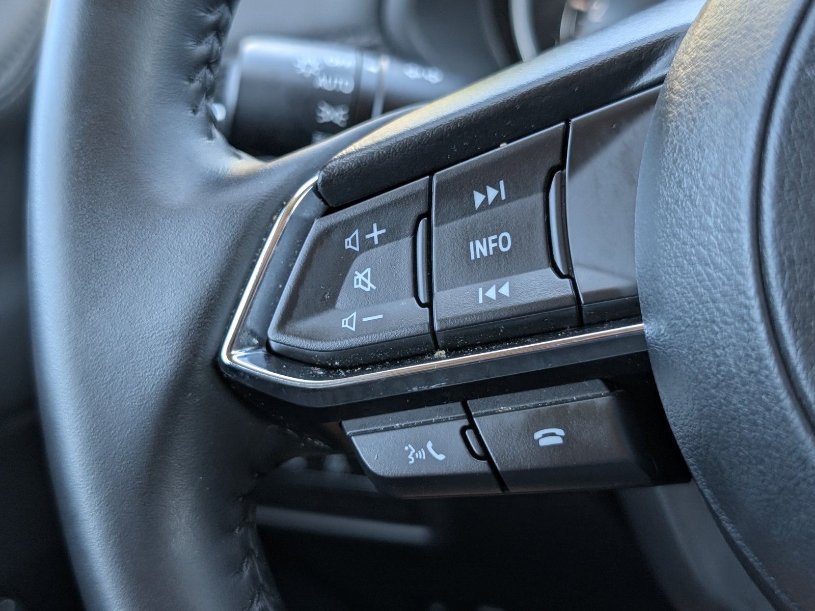 2025 Mazda CX-5 S Select Package - Photo 22