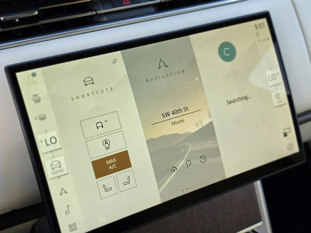 Used 2025 Gray Land Rover SE image 22