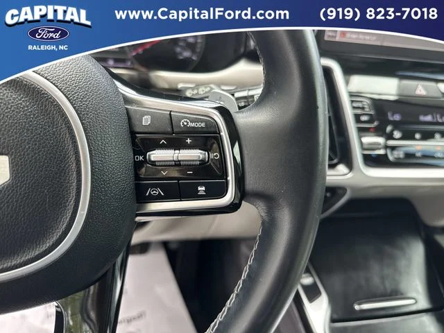 Used 2022 Gray Kia EX image 24