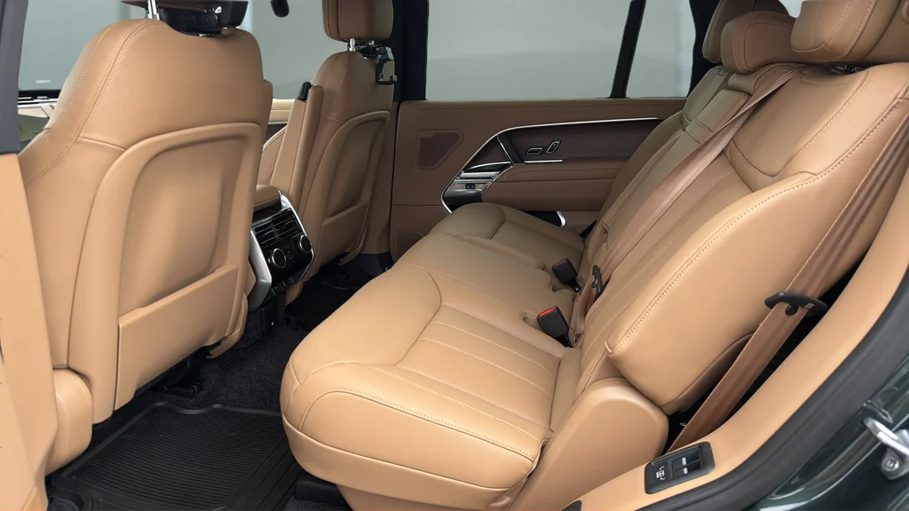 New 2026 Green Land Rover SE image 18