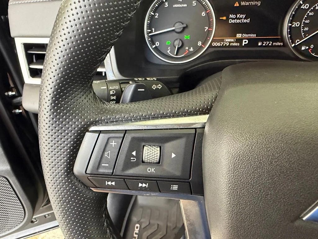 Used 2025 Black Mitsubishi SE image 45