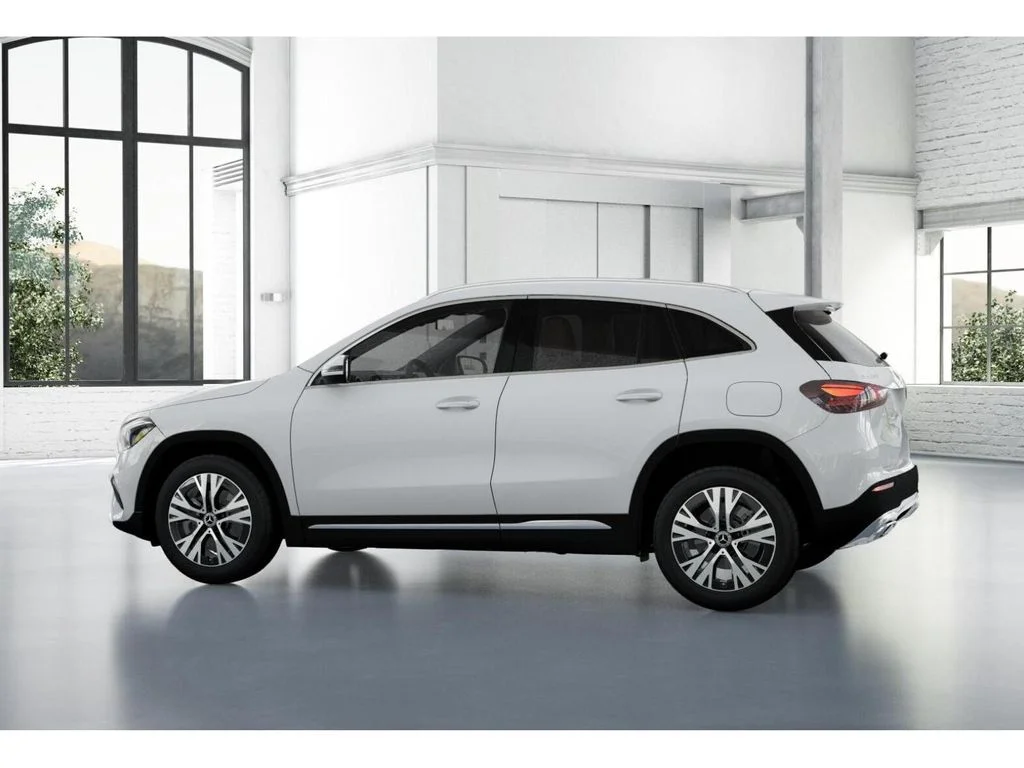 New 2026 White Mercedes-Benz GLA 250 image 32