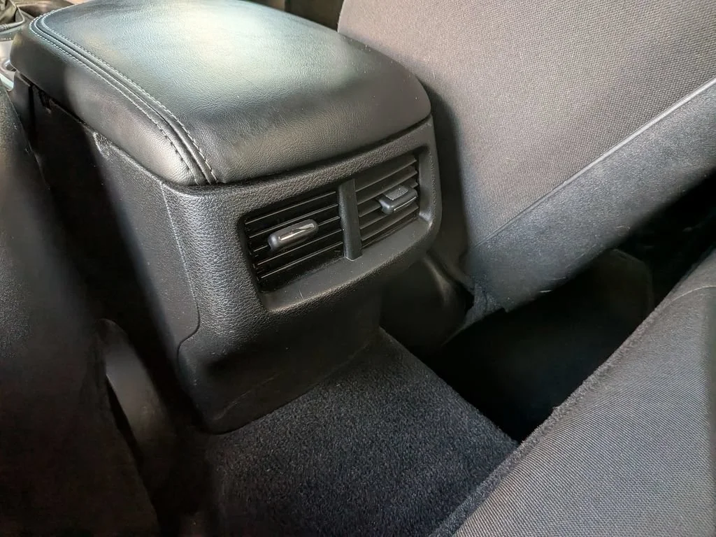 Used 2022  Dodge GT image 33