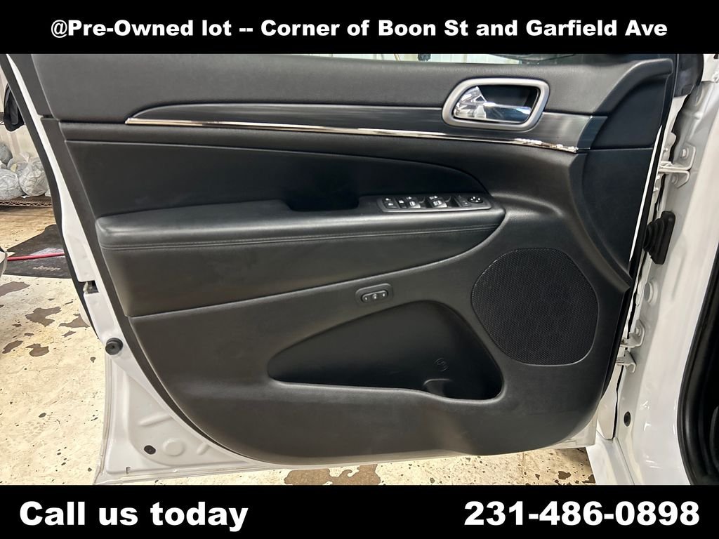 Used 2020 White Jeep Limited X image 15