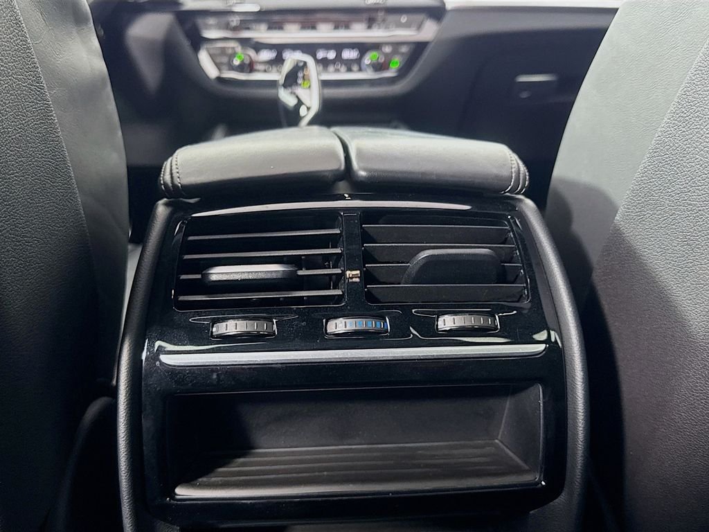 Used 2017 Carbon Black Metallic BMW 540i image 33
