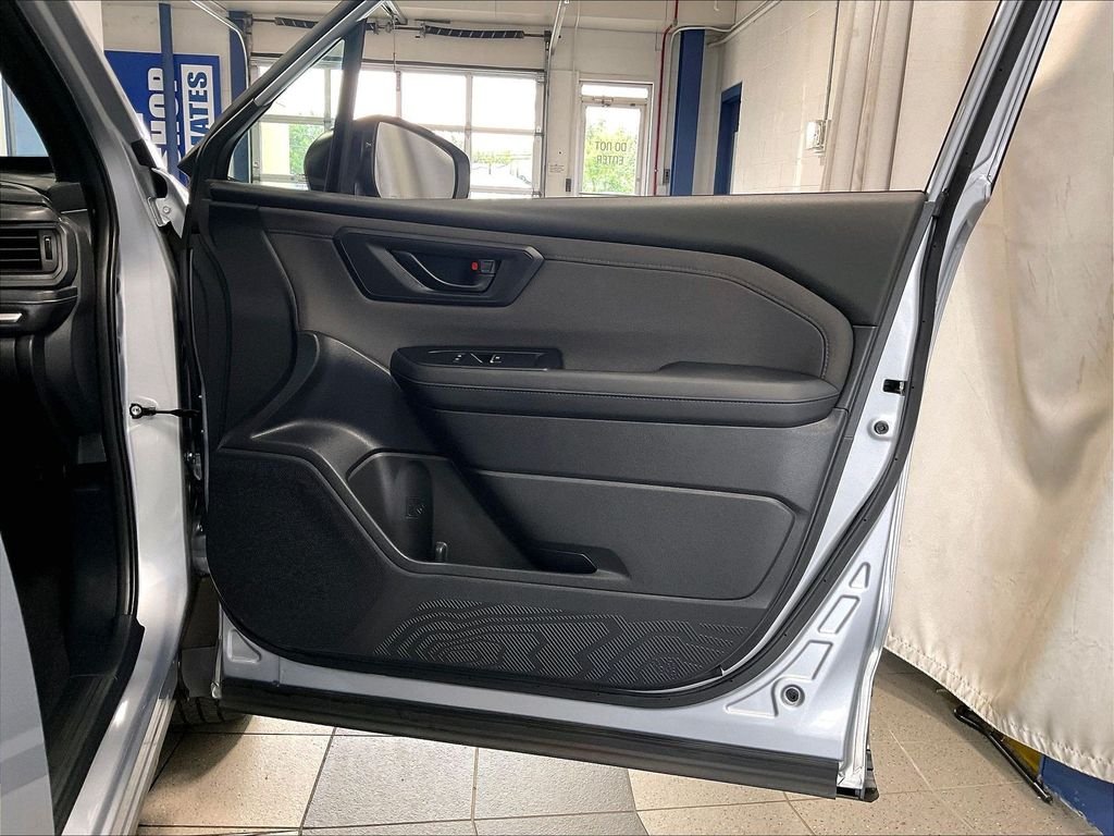 Used 2025 Ice Silver Metallic Subaru Premium image 12