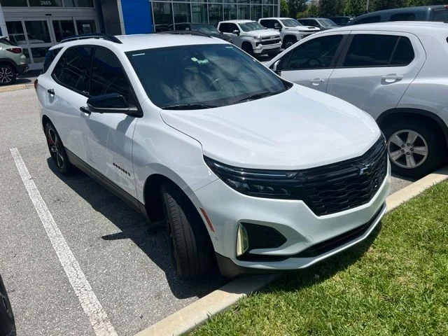 Used 2024 White Chevrolet Premier image 2