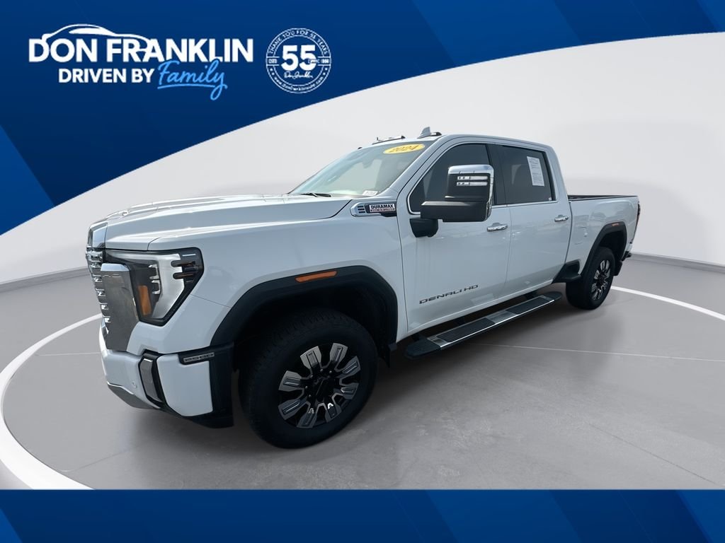 2024 GMC Sierra Denali 4WD Crew Cab Standard Box's photo