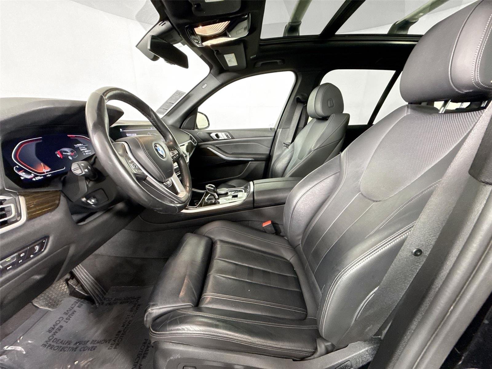 Used 2019 Black Sapphire Metallic BMW xDrive40i image 3