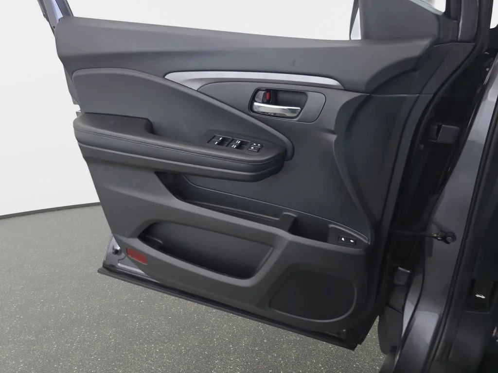 Used 2016 Modern Steel Metallic Honda EX-L image 28