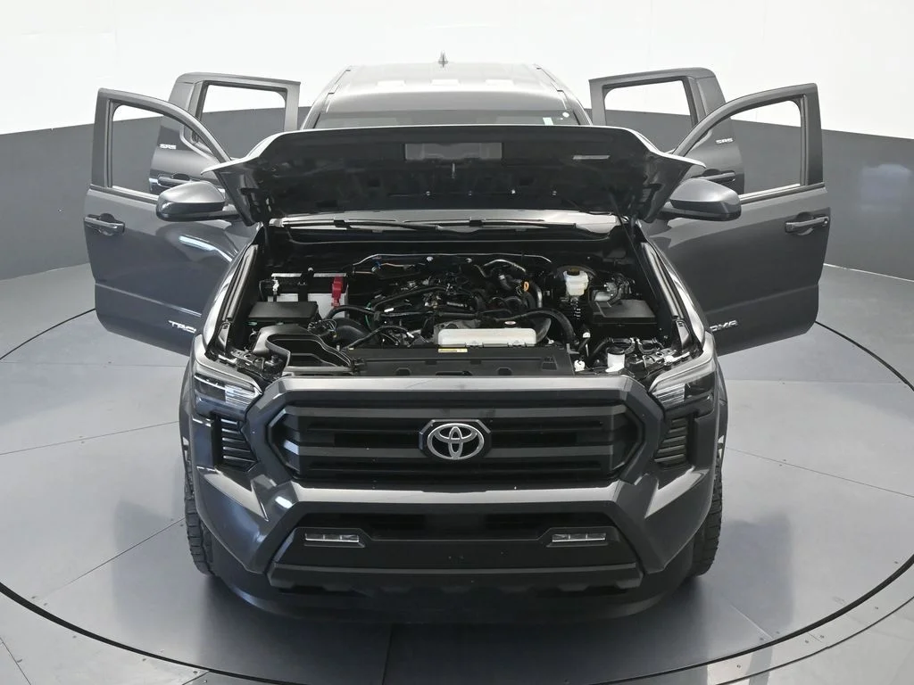 Used 2025 Underground Toyota SR5 image 77
