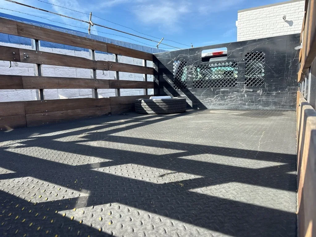 Used 2019 White Ford XL image 40