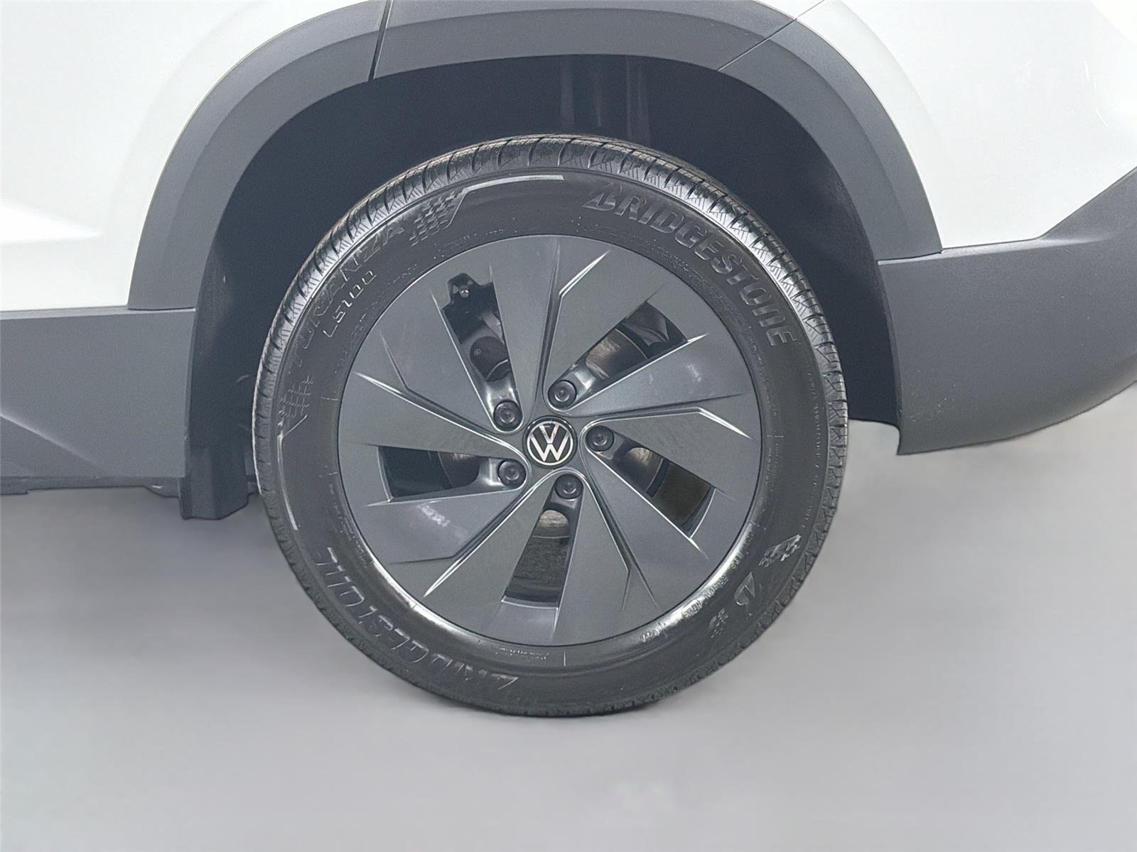 New 2026 Pure White Volkswagen S image 26
