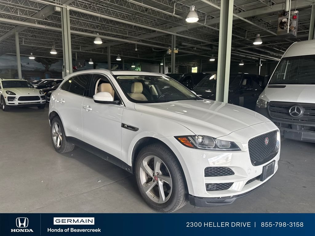 2020 Jaguar F-PACE 25t Premium AWD's photo