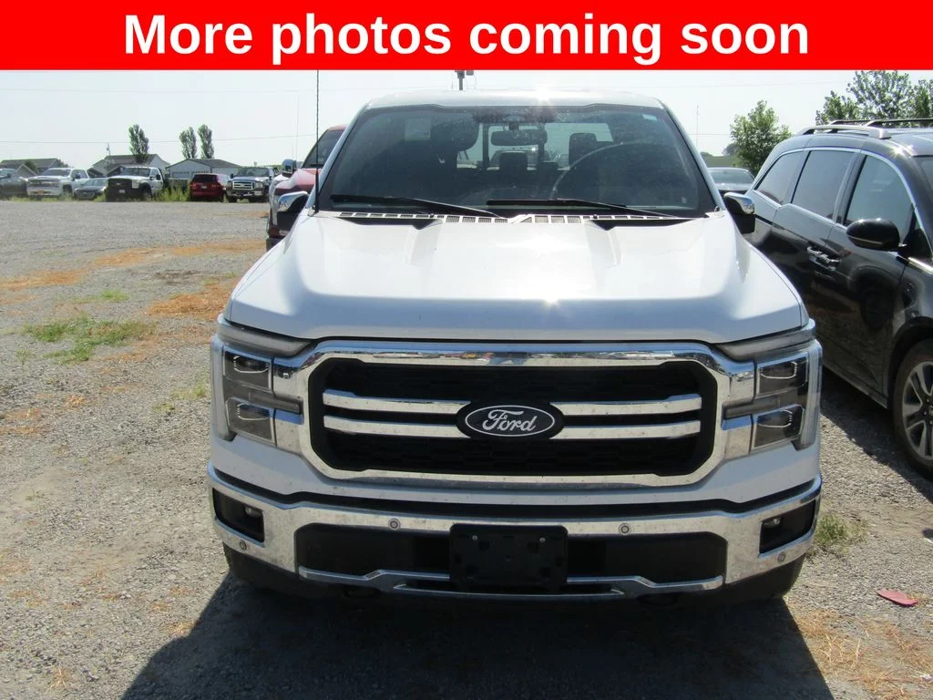 Used 2025 White Ford Lariat image 8