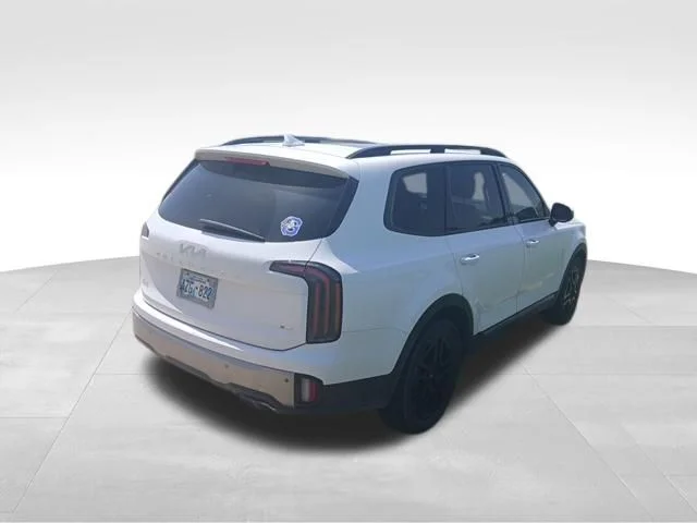Used 2023 White Kia SX X-Line image 3