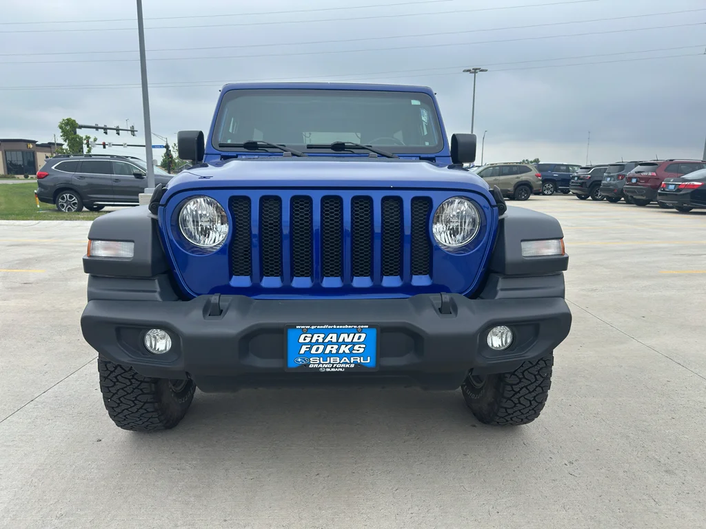 Used 2020 Ocean Blue Metallic Clearcoat Jeep Sport S image 3