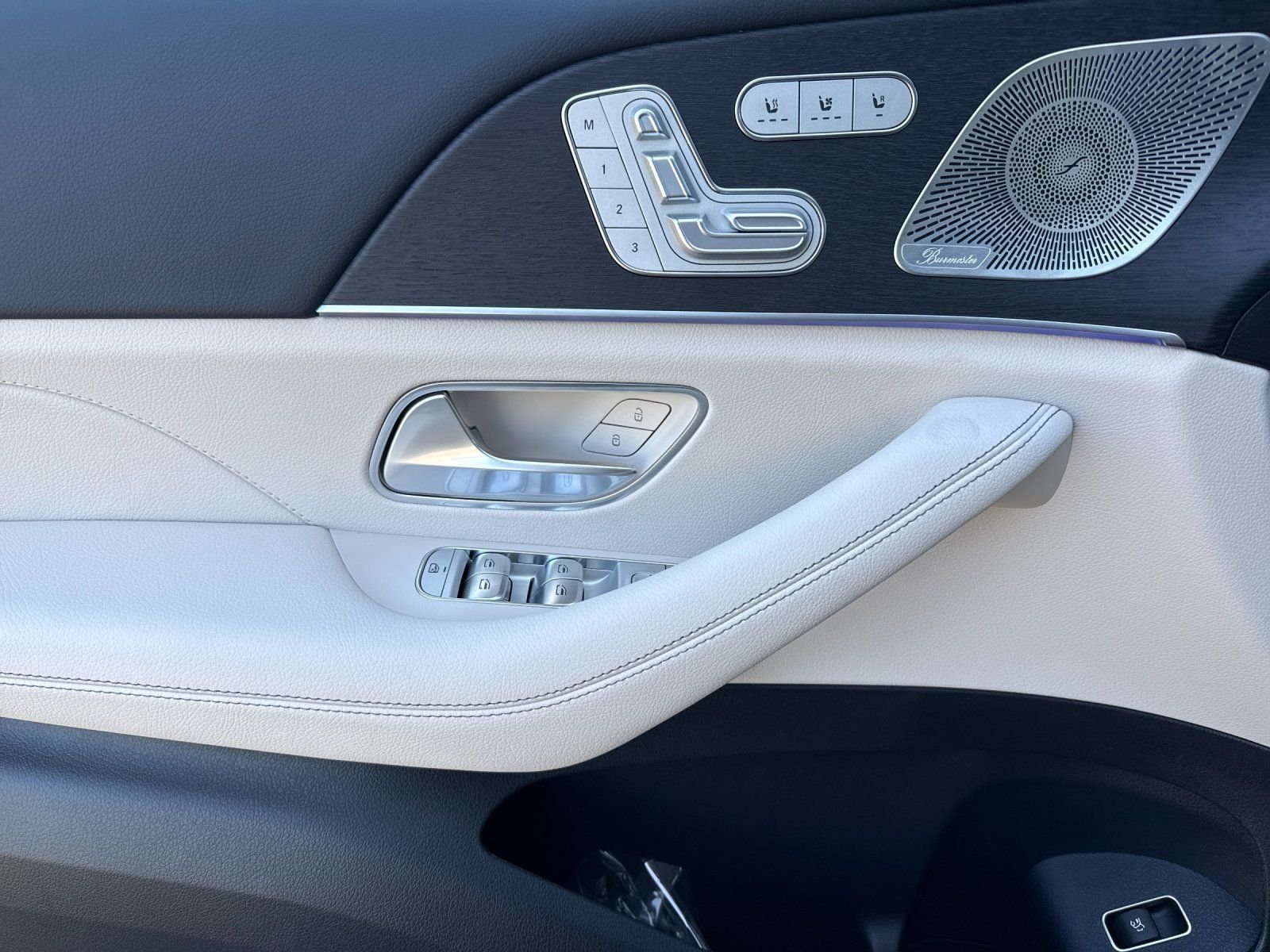 New 2026 Twilight Blue Metallic Mercedes-Benz 450 image 14