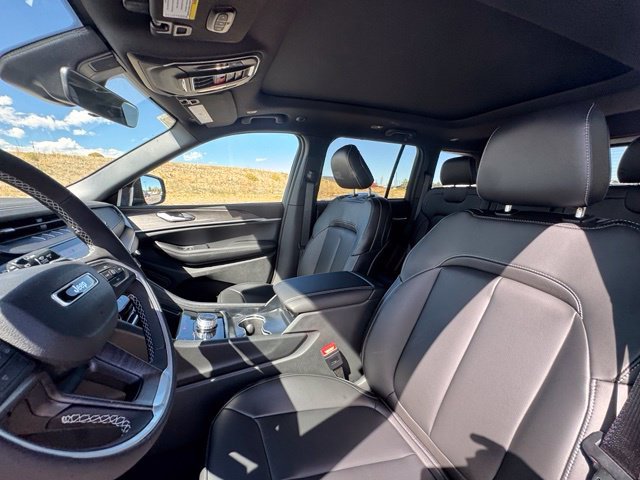 New 2027 High Gloss Black Jeep Limited image 18
