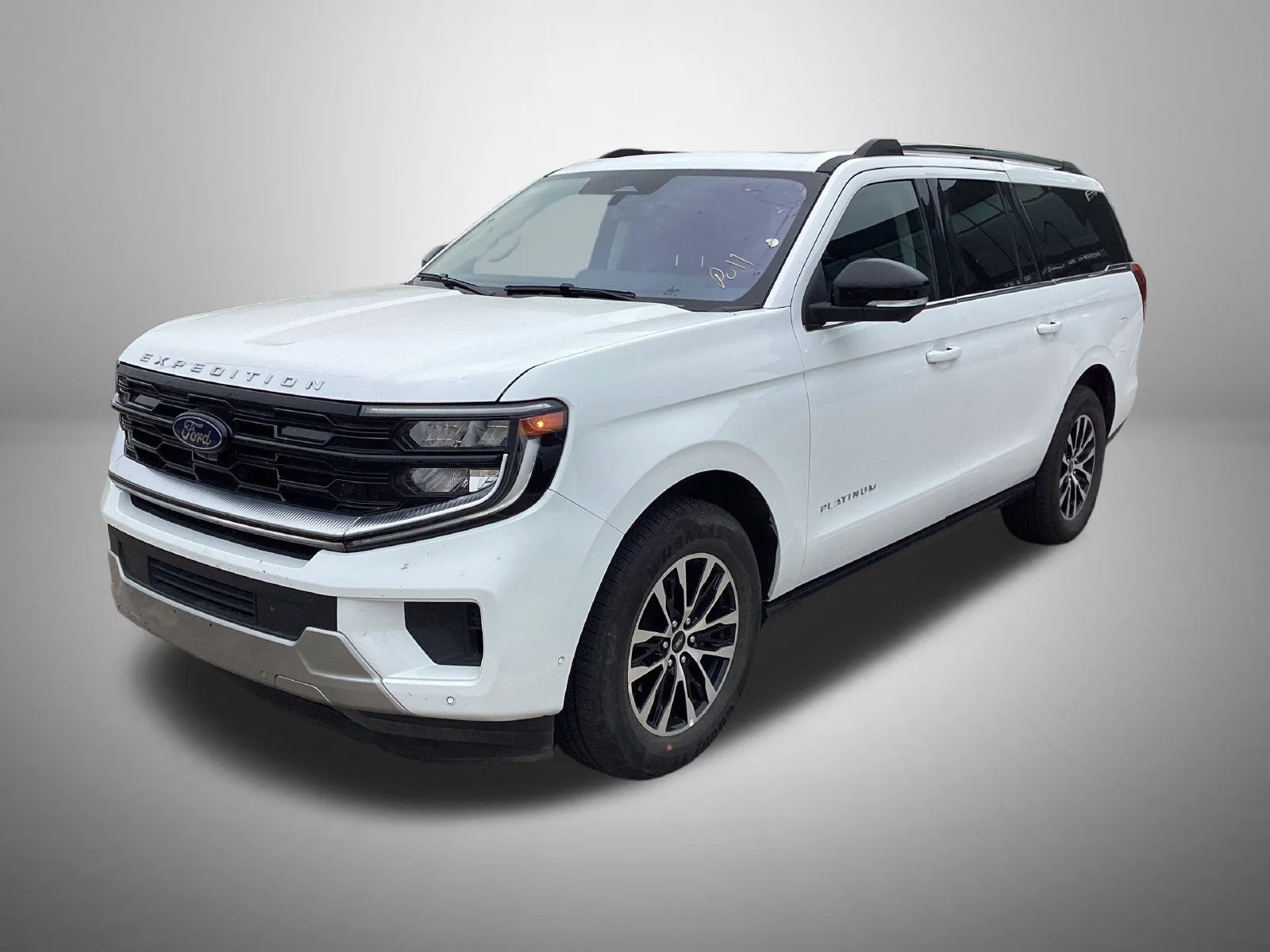 Used 2025 White Ford Platinum image 1