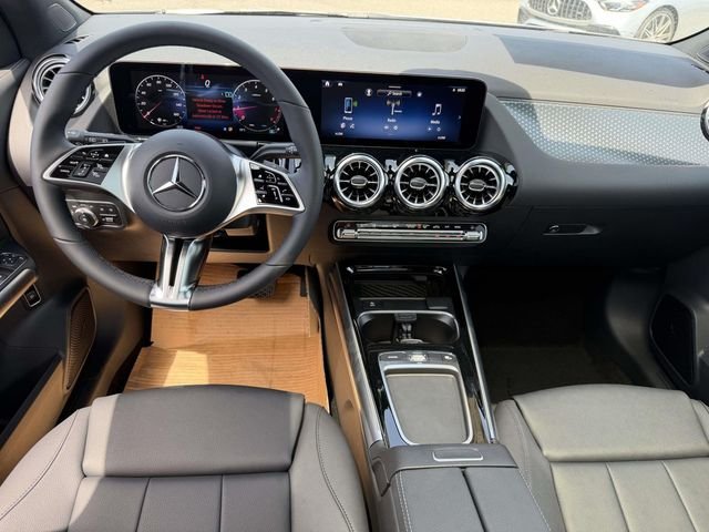 New 2026 Cirrus Silver Metallic Mercedes-Benz GLA 250 image 4