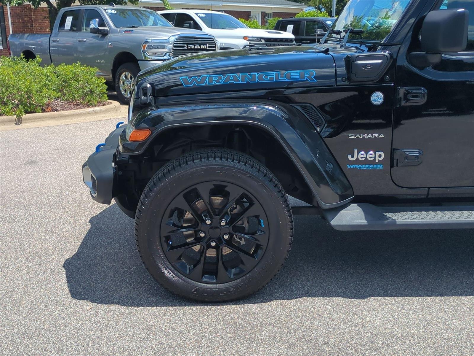 Used 2022 Black Clearcoat Jeep Unlimited Sahara image 10