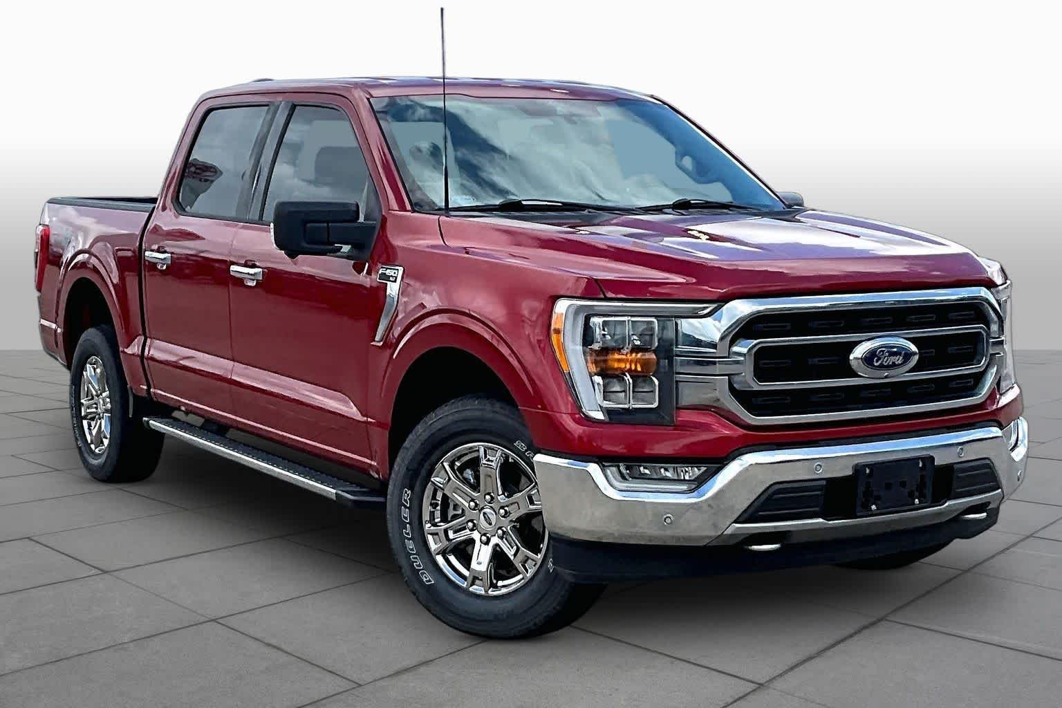 Used 2021 Rapid Red Metallic Tinted Clearcoat Ford XLT image 3