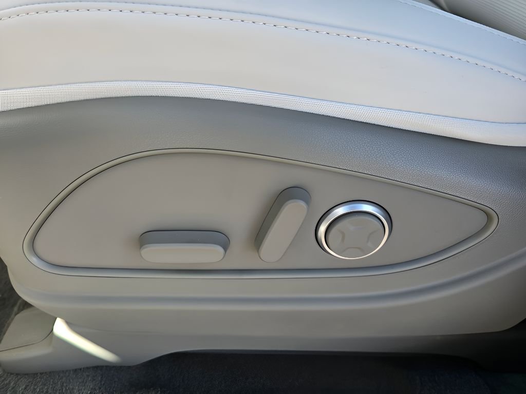 Certified Used 2026 Creamy White Pearl Hyundai SEL Premium image 18