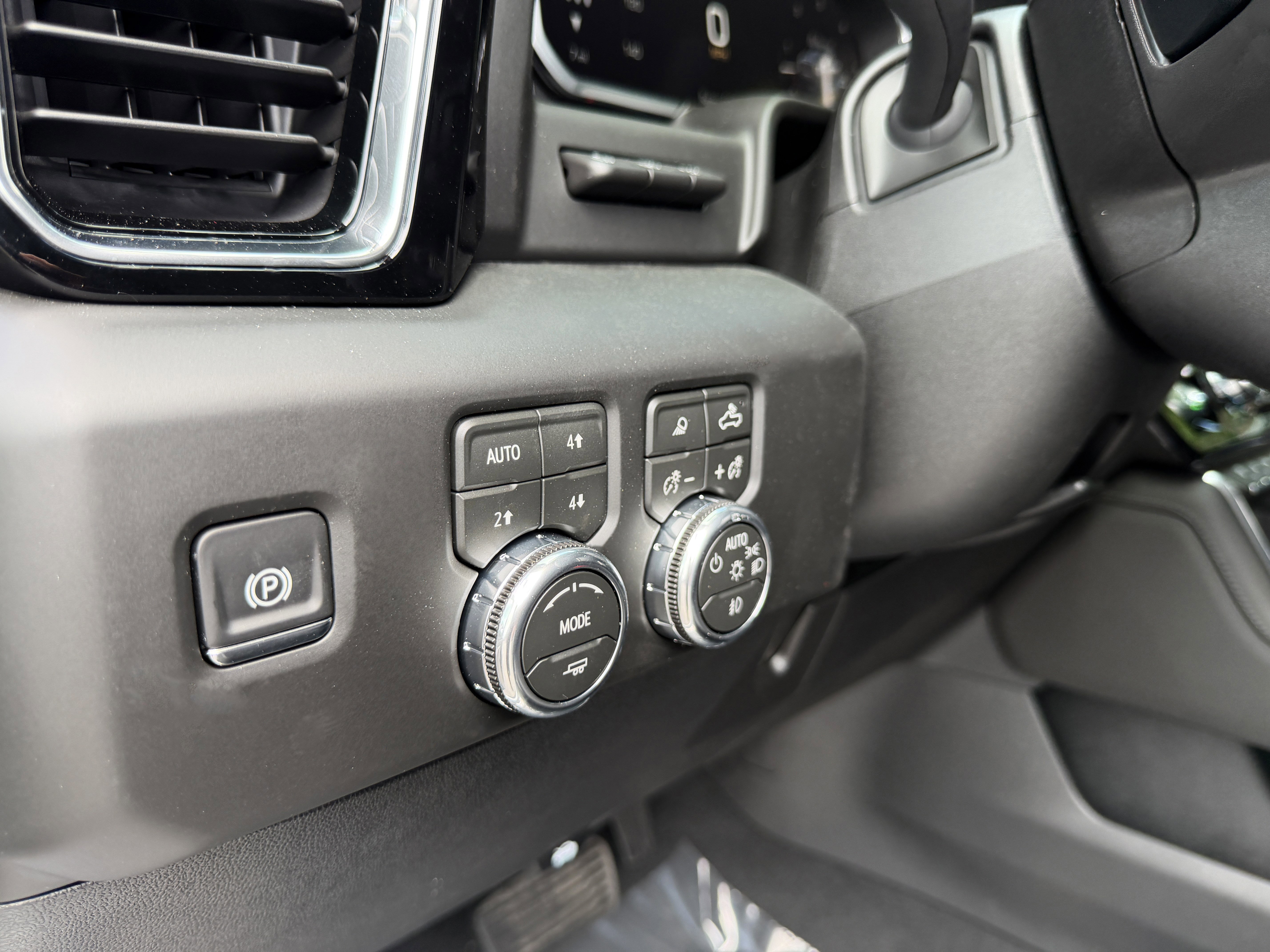 2026 GMC Sierra 2500HD Denali - Photo 19