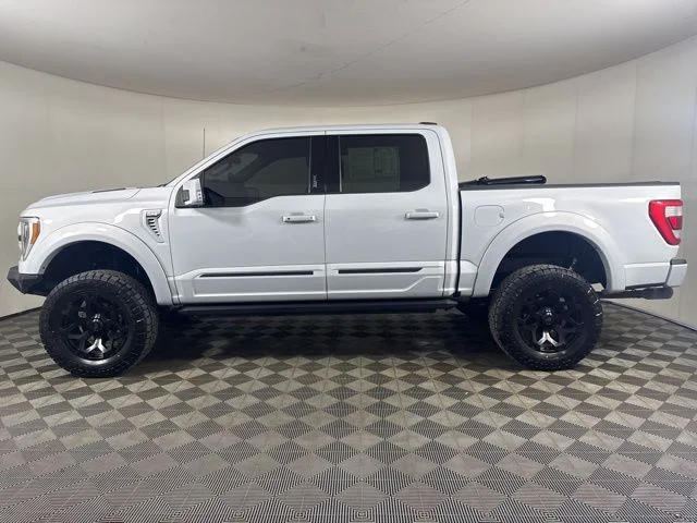 Used 2021 White Metallic Ford Lariat image 7