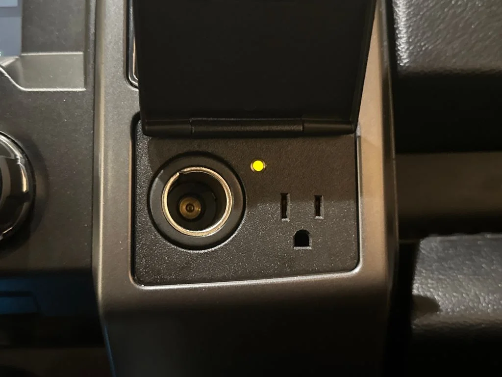 Used 2018 Silver Ford XLT image 29