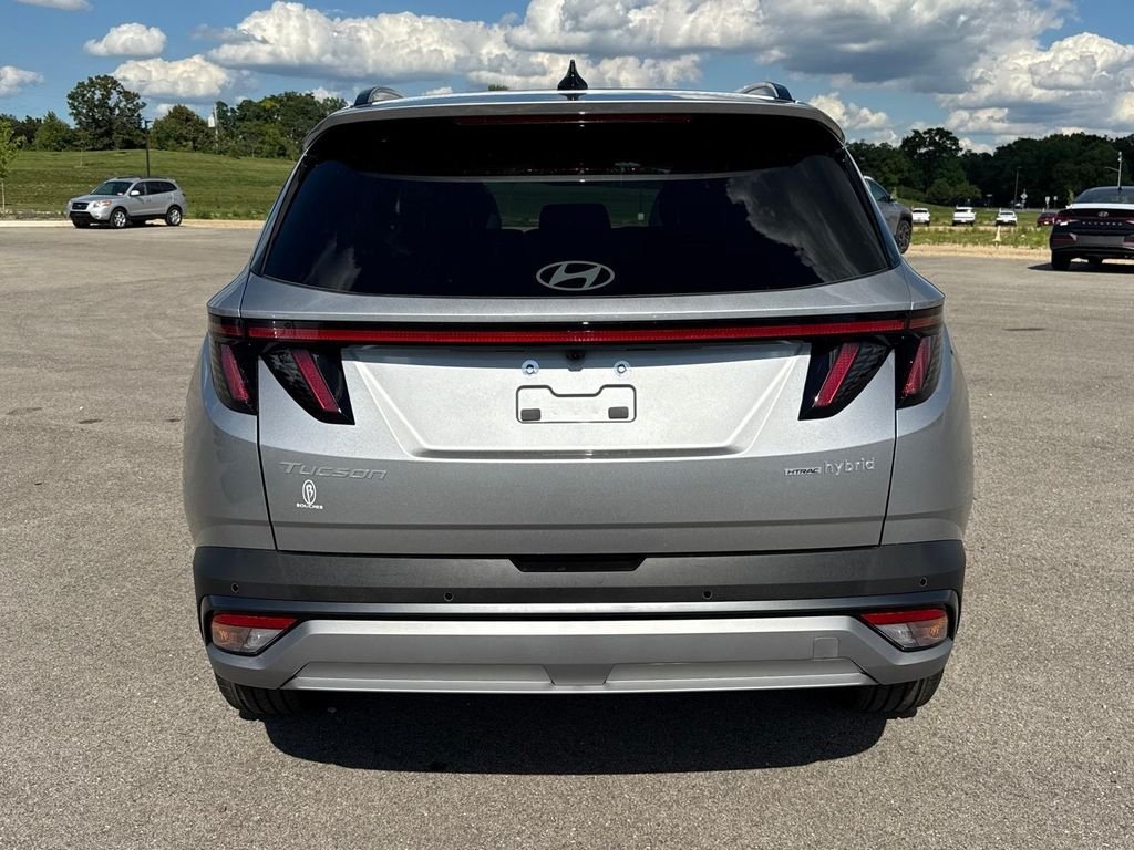New 2026 Shimmering Silver Hyundai Limited image 3