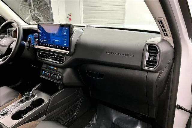 Used 2025 Oxford White Ford Outer Banks image 20