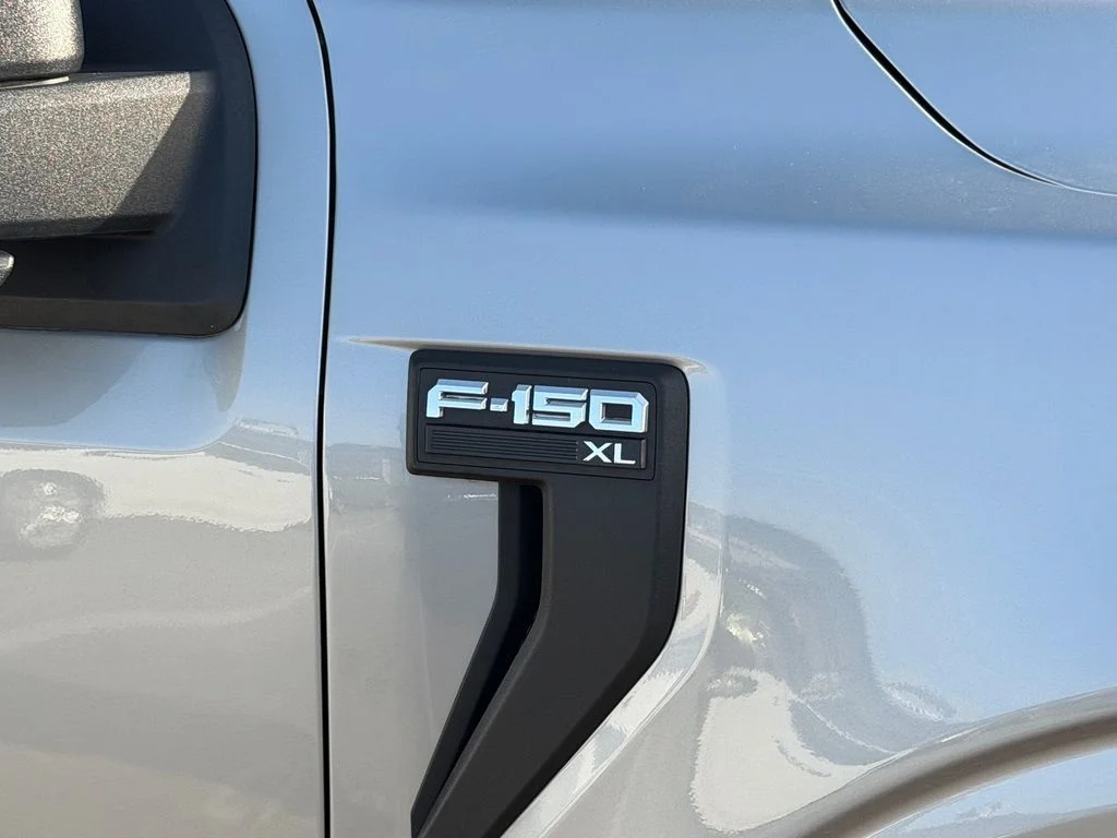 Used 2024 Silver Ford XL image 10