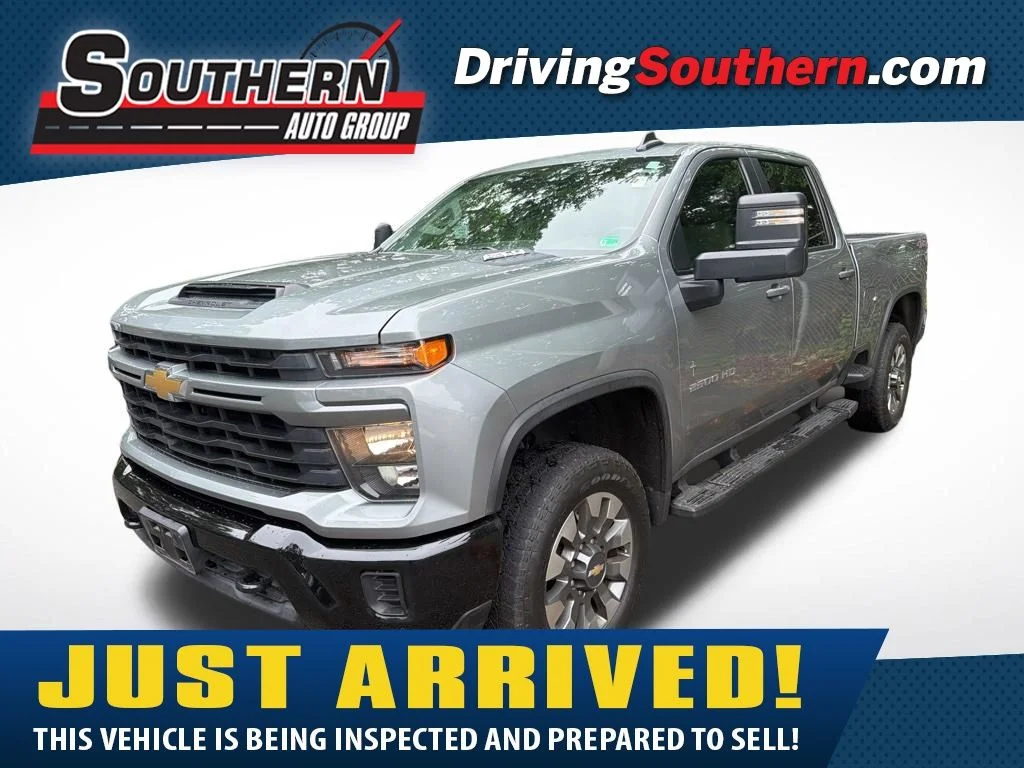 2024 Chevrolet Silverado HD Custom 4WD Crew Cab Standard Box's photo