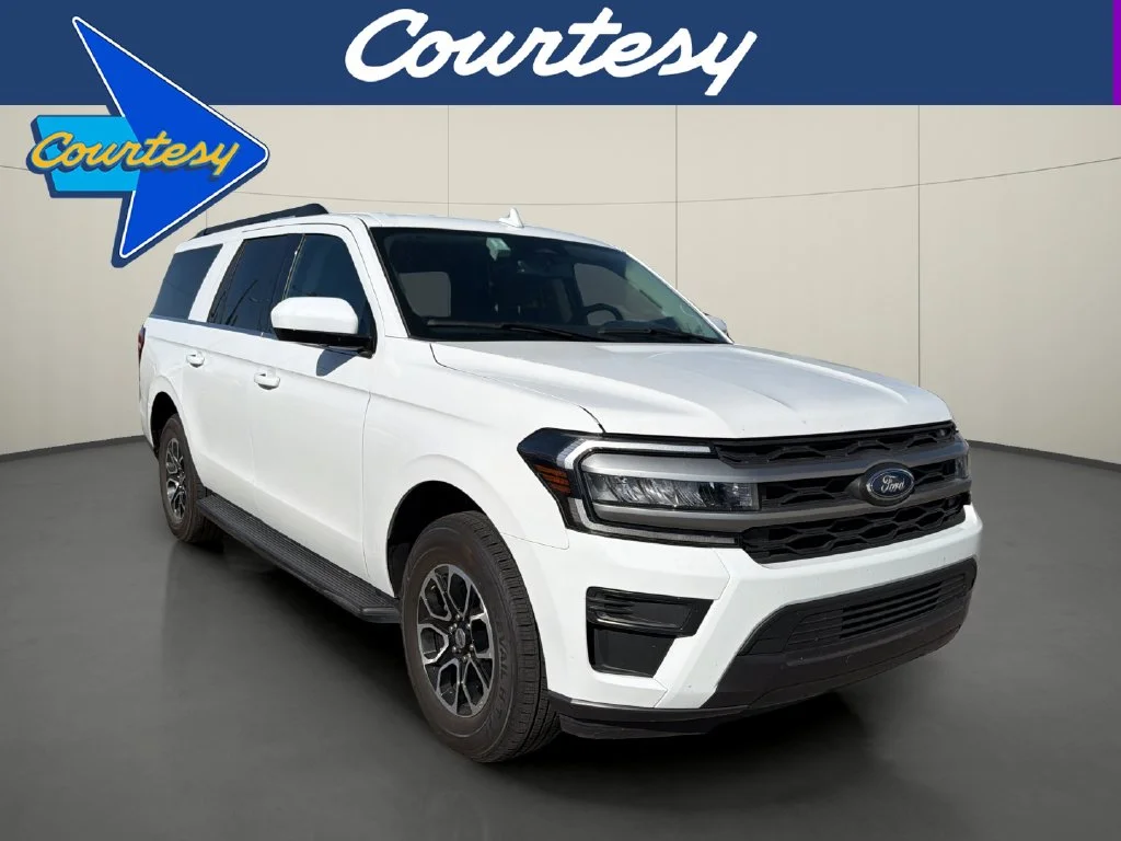 Used 2024 White Ford XLT image 1