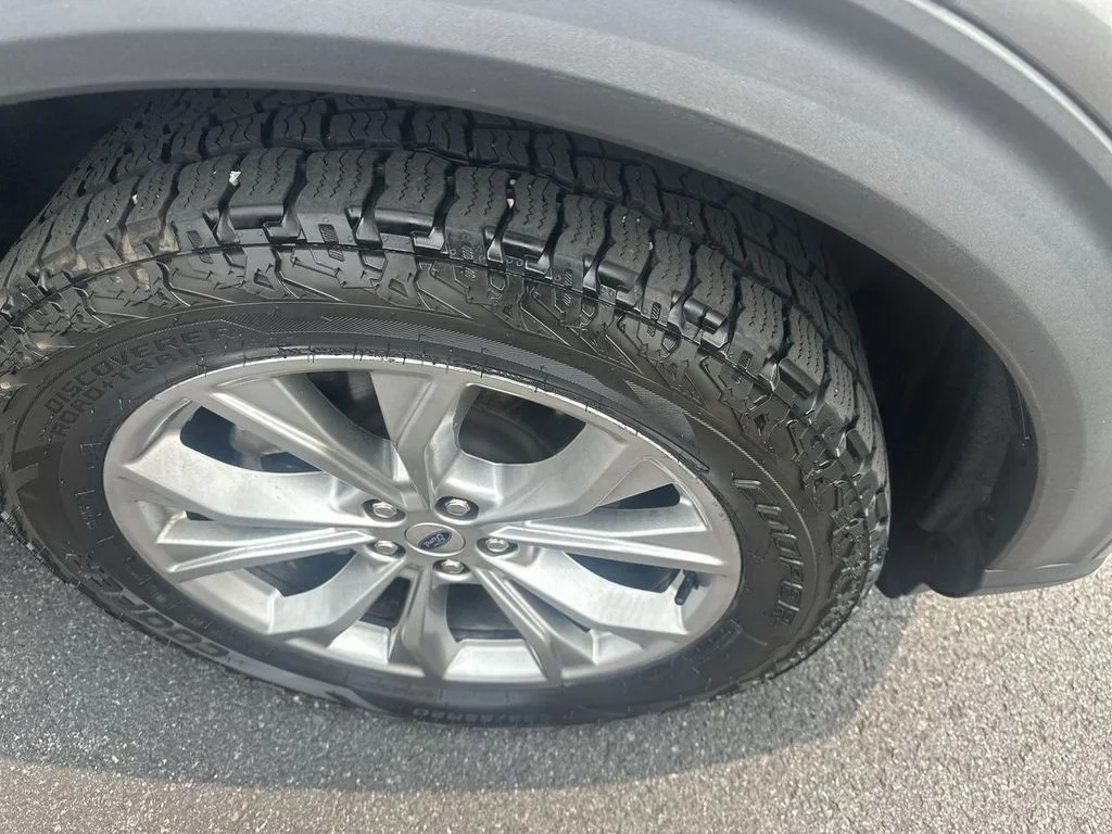 Used 2020 Gray Ford XLT image 16