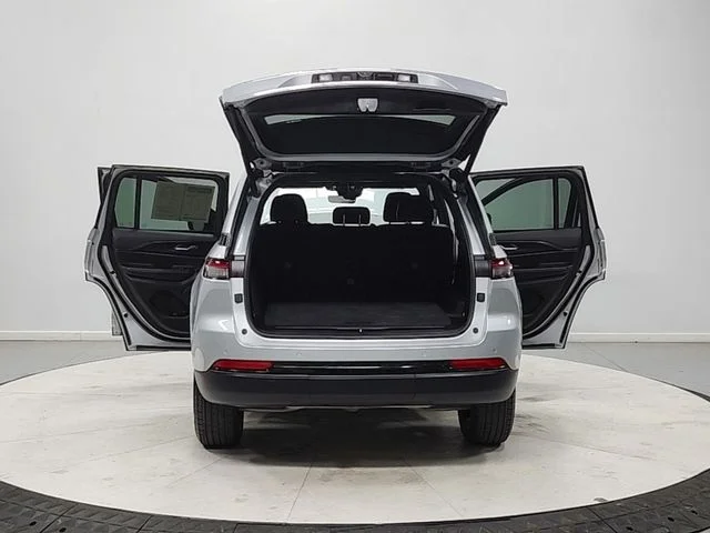 Used 2025 Silver Jeep Altitude image 14
