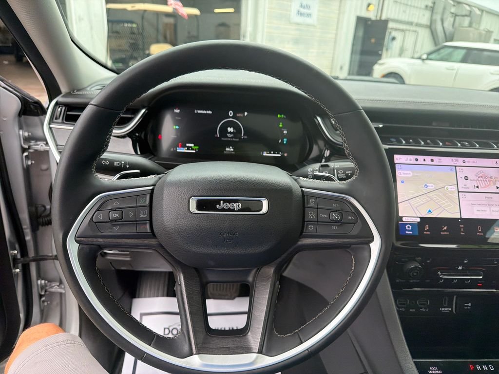 Used 2024 Silver Jeep 4xe image 17