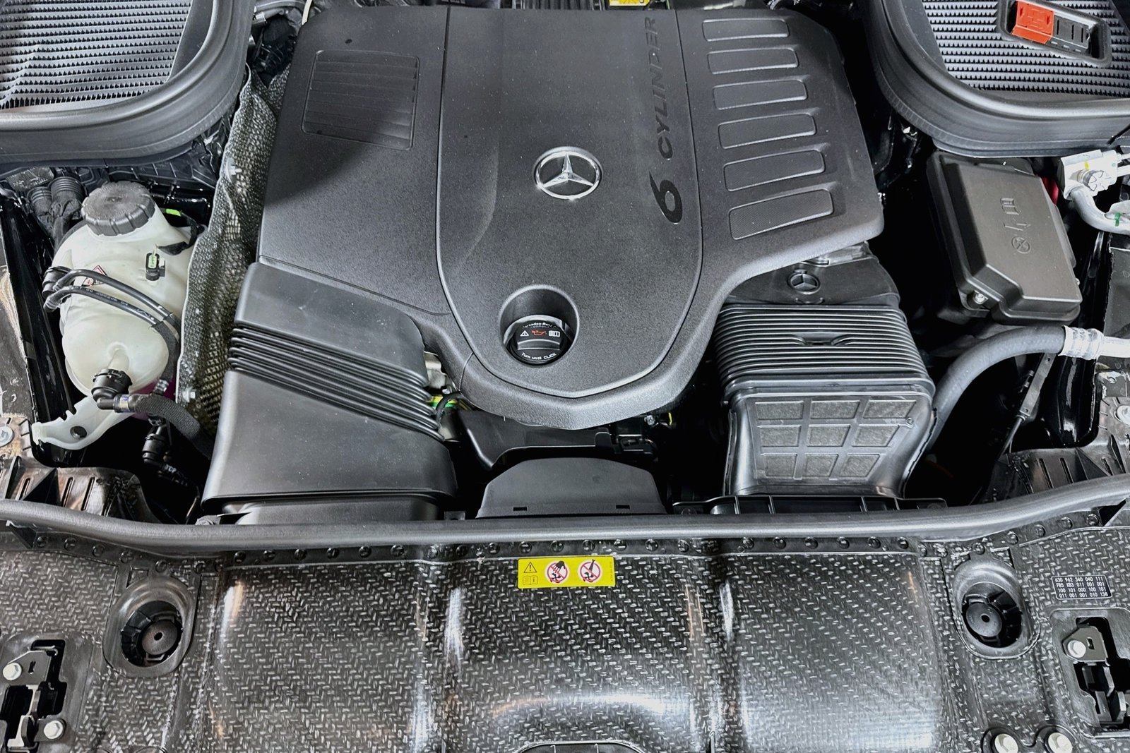 New 2026 Black Mercedes-Benz GLE 450 image 28