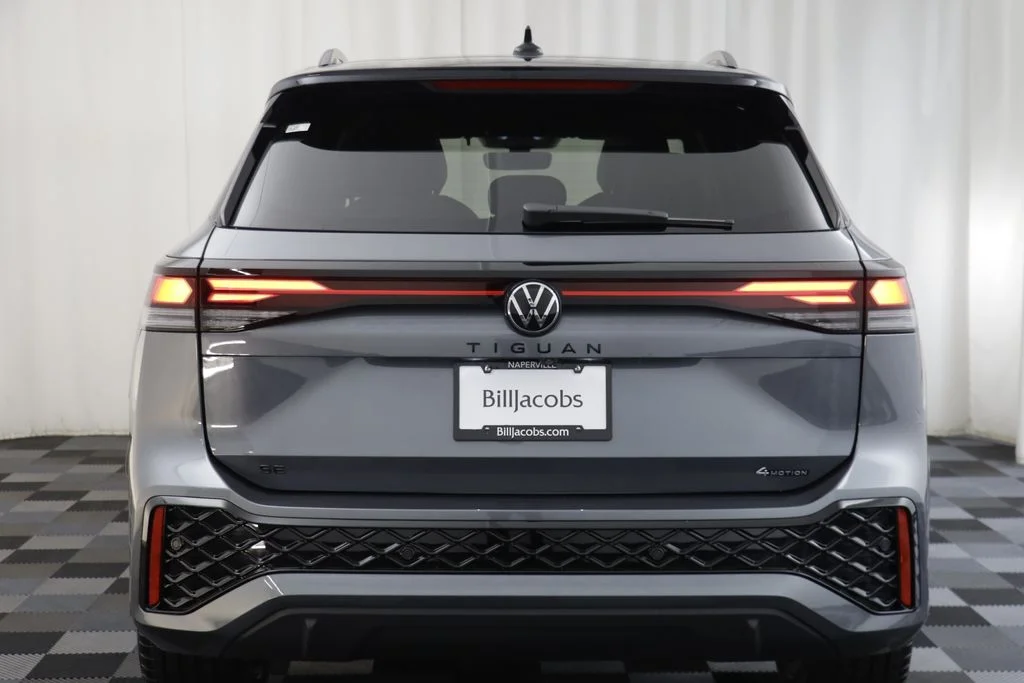 New 2026 Platinum Gray Volkswagen 2.0T SE R-Line Black image 16