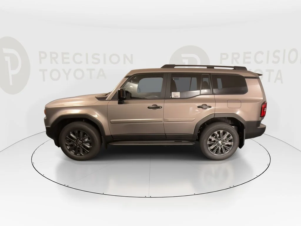 New 2027 Meteor Shower Toyota Land Cruiser image 11