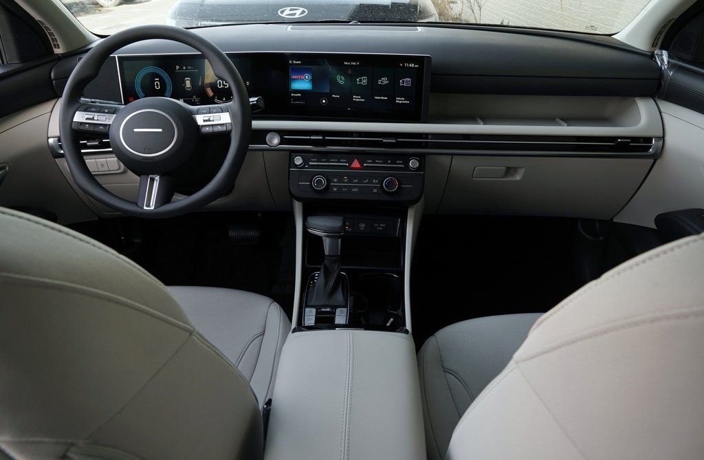 New 2026 Phantom Black Hyundai SE image 31