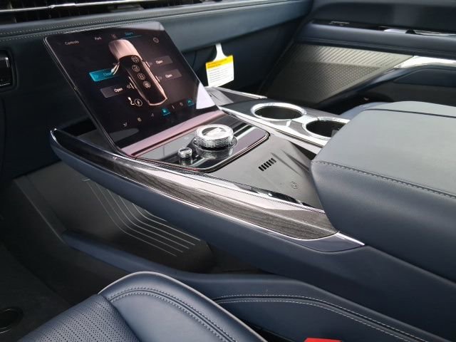 2025 Cadillac Escalade IQ Sport 2 - Photo 17