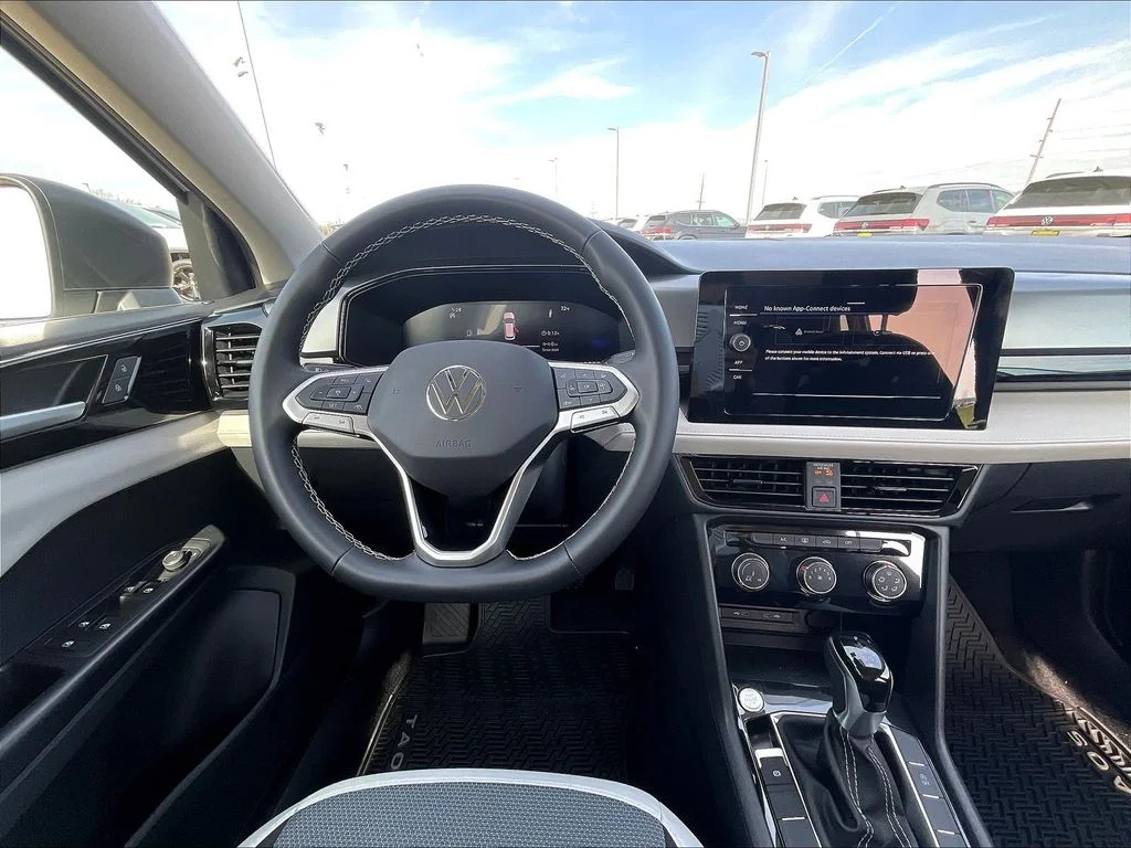 New 2026 White Volkswagen 1.5T S image 7
