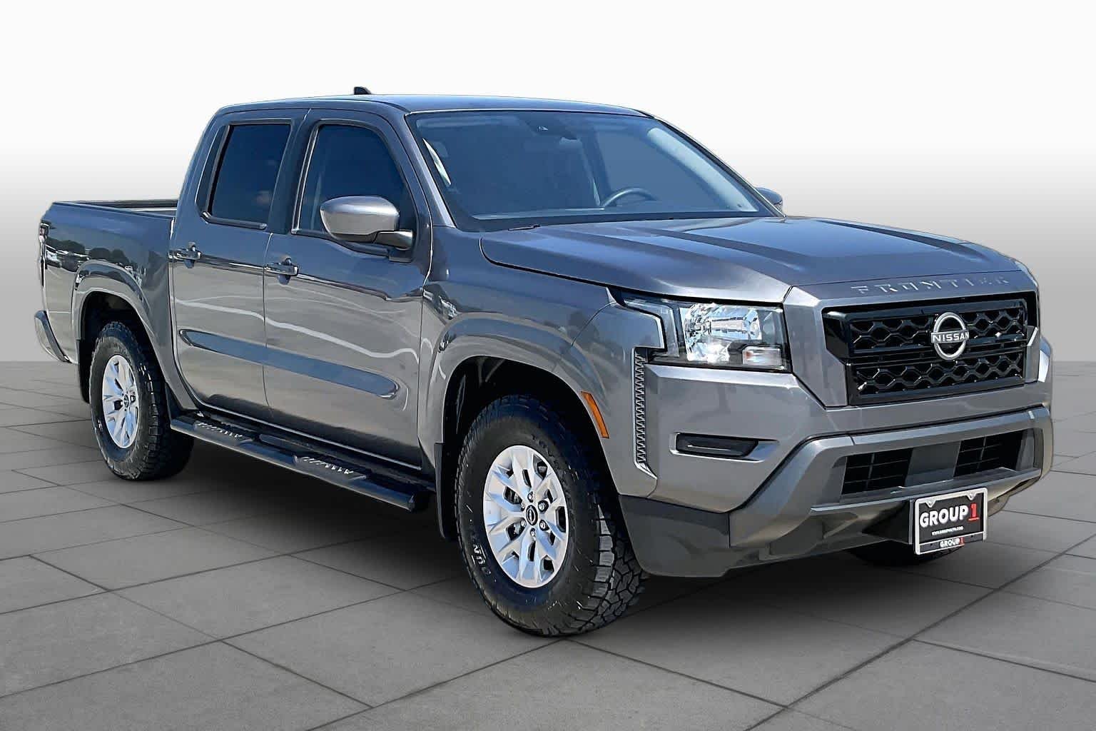 Used 2024 Gun Metallic Nissan SV image 3