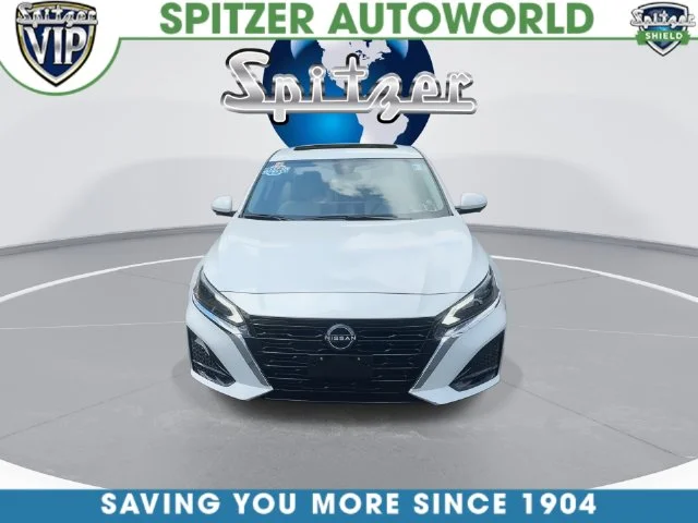 Used 2023 White Nissan 2.5 SL image 4