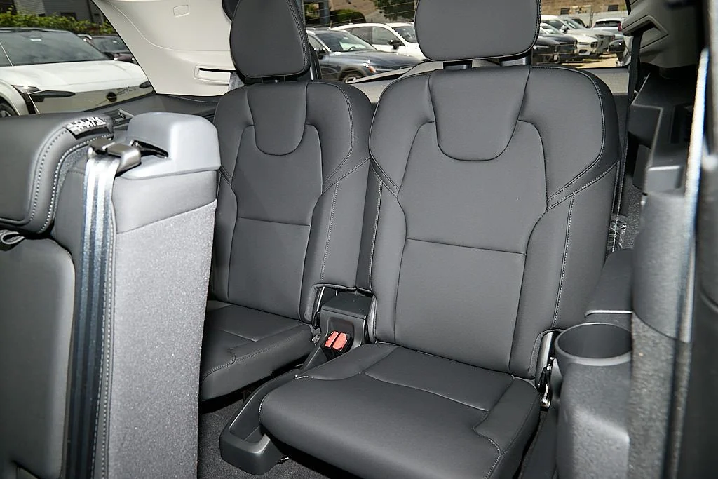 New 2026 Onyx Black Volvo Plus image 22
