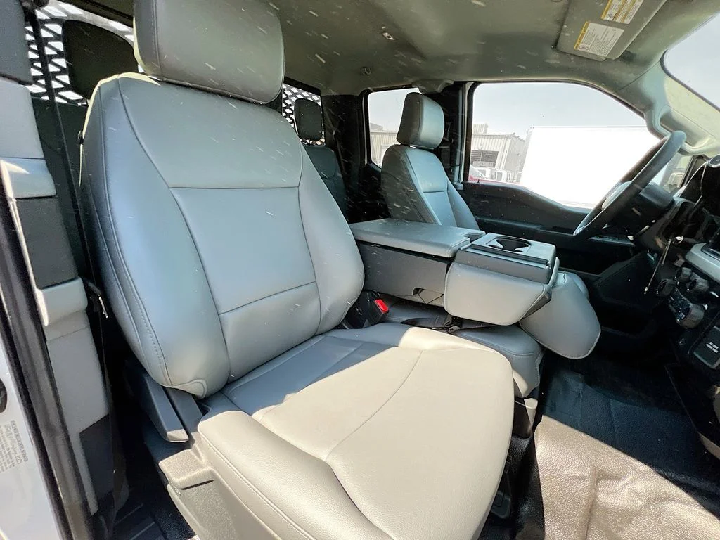 New 2025 Oxford White Ford XL image 17